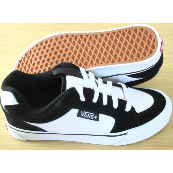 Vans Men's Chukka Push 2 tone Black White Canvas Suede Skate shoes Sizes NIB - Picture 2 of 5